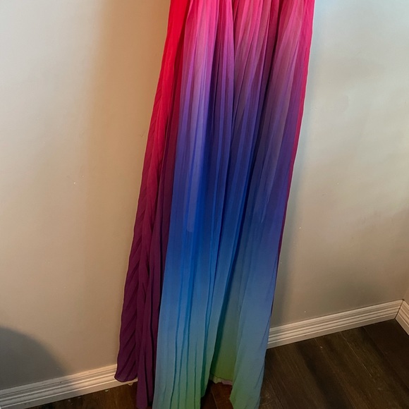 Rainbow maxi pleated dress - Picture 3 of 3